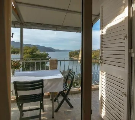 In Mit Meerblick, Terrasse, Klimaanlage, W-lan 4659-2 * Luka (Dugi Otok)